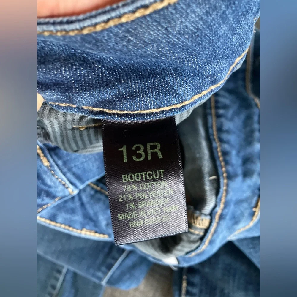 Bullhead Jeans - Picture 5 of 6